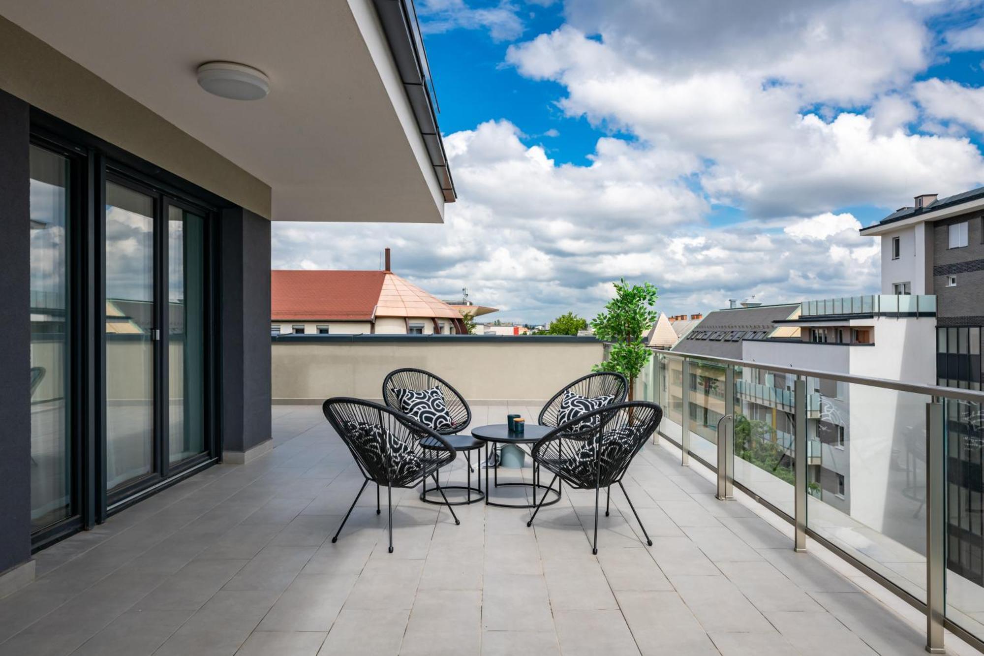 Westside Garden Apartments By Urbanrent Budapeşte Dış mekan fotoğraf